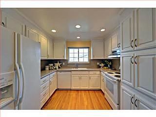 3rd image of 526 Newville Dr