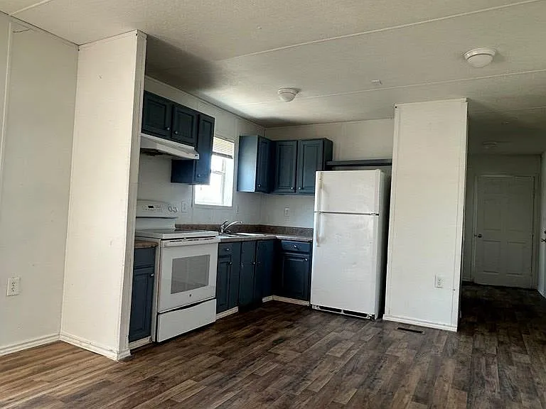 6600 N Dixie Blvd #B — Photo 1