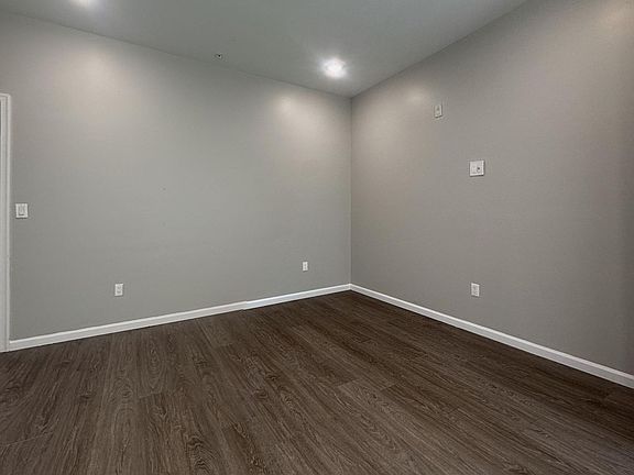 3rd image of 275 S 56th St Floor 2