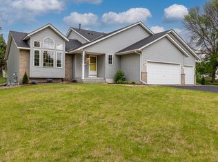 8271 Landon Ave, Woodbury, MN 55125