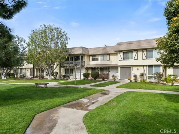 9866 Via Sonoma, Cypress, CA 90630