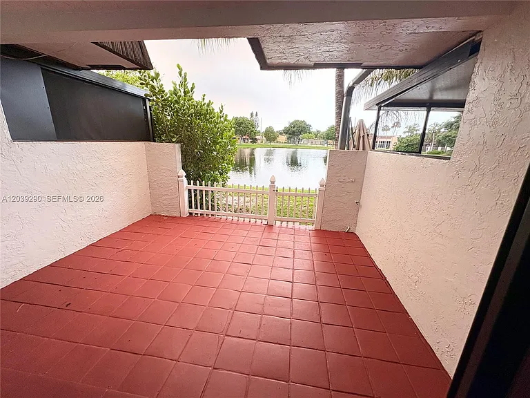 1606 NW 90th Way #1606 — Photo 45