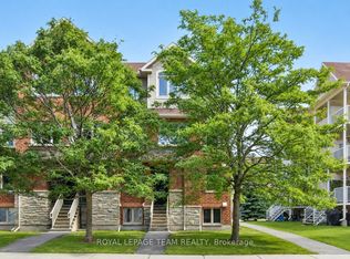 255 Deercroft Ave #1, Ottawa, ON K2J0A1