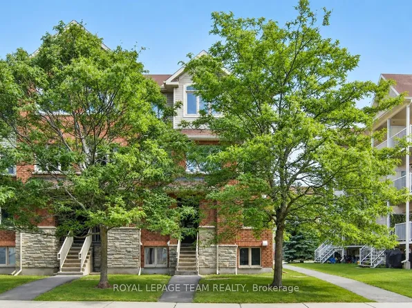 255 Deercroft Ave #1, Ottawa, ON K2J 0A1
