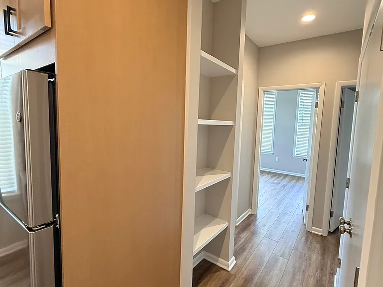 47 Bridge St #4 — Photo 5