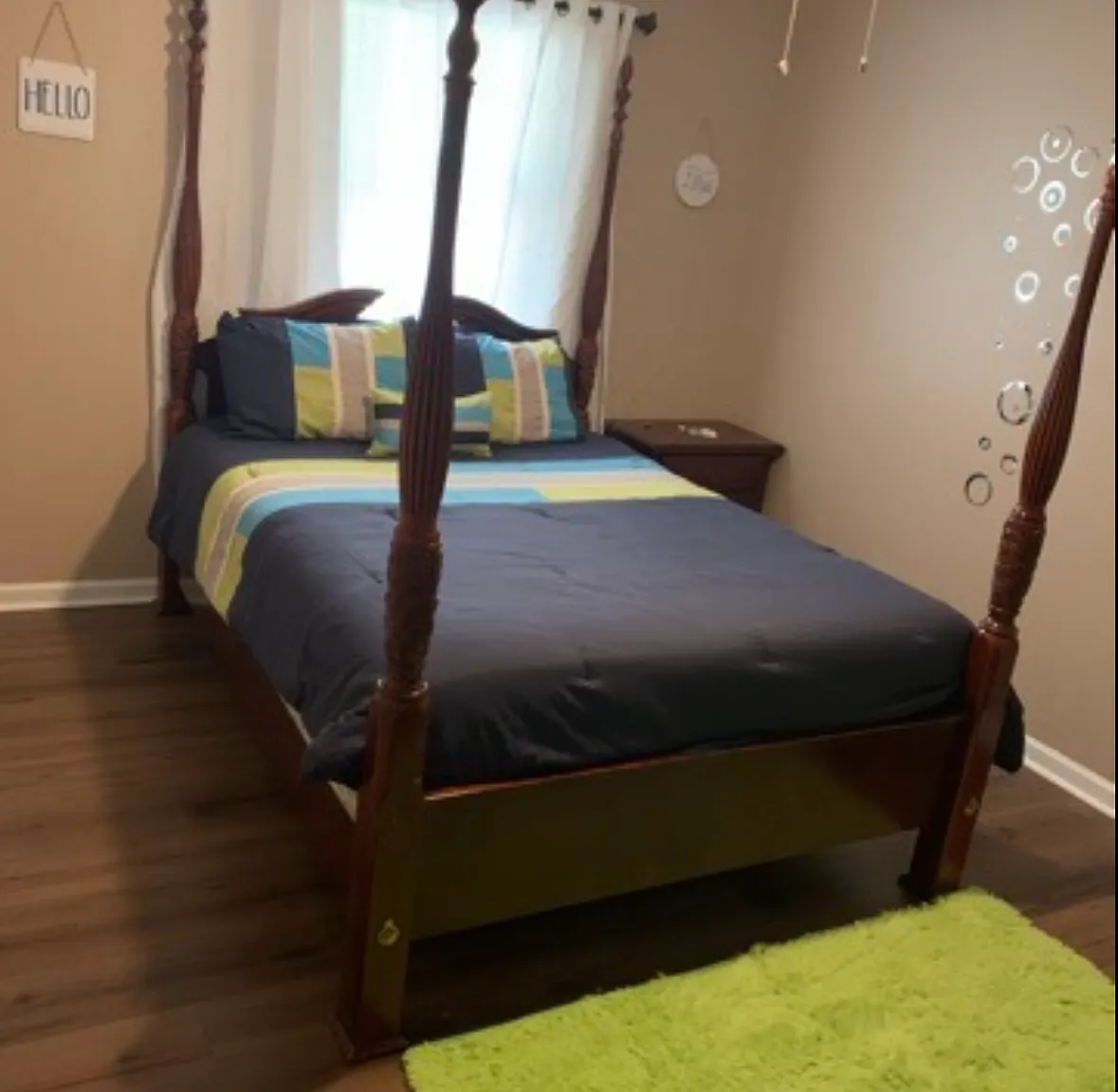 3 bed, 1592 sqft, $750 — Photo 1