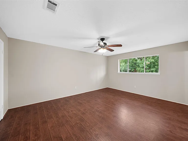 16306 Forest Bend Ave — Photo 9