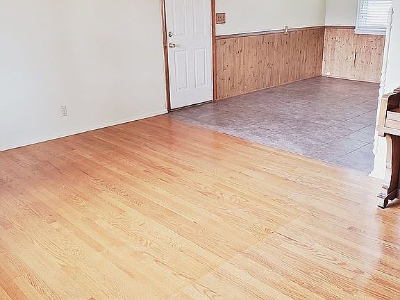 Living room to dining area