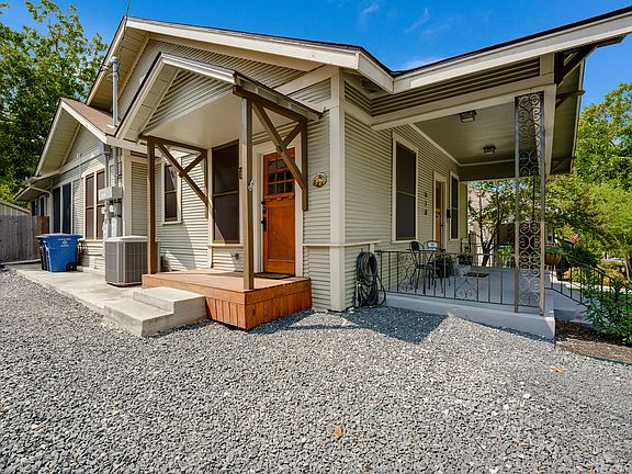 5th image of 610 W Mistletoe Ave