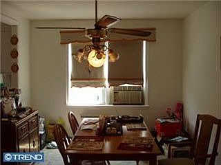 2nd image of 1520 McKinley St