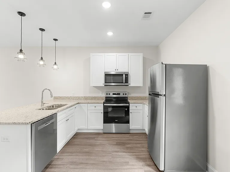 802 Market St #804 — Photo 8