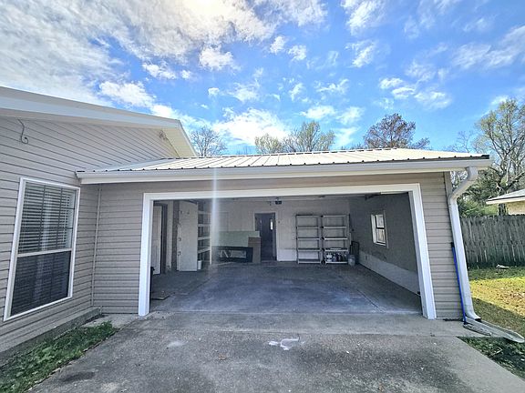 2nd image of 123 Hesper Dr