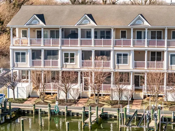 202 Muir St #202, Cambridge, MD 21613