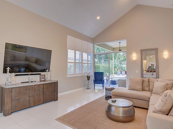 Home For Sale In Broken Sound Country Club