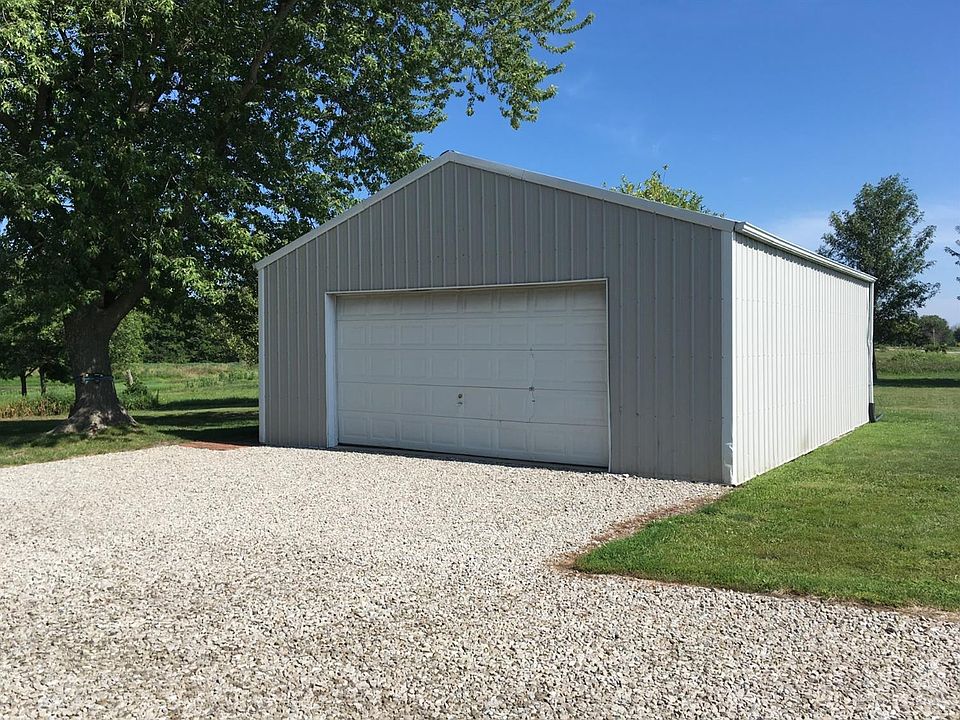 2nd image of 1169 Brookville Rd