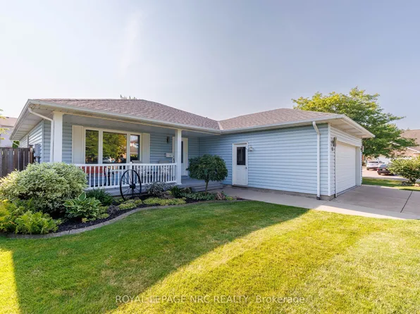 15 Foxhill Cres, Saint Catharines, ON L2S 3T9