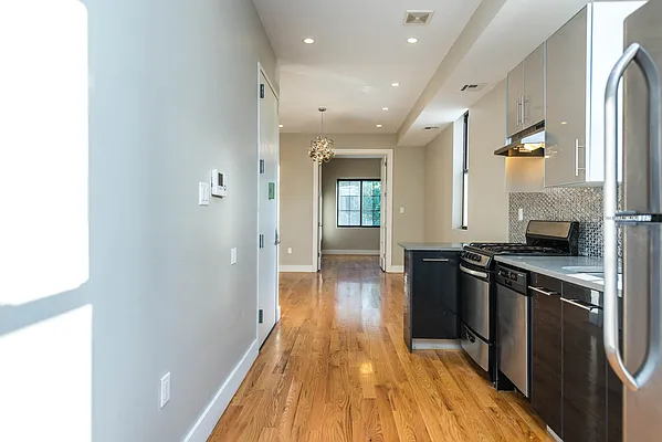 Rented by Nooklyn NYC LLC | media 35