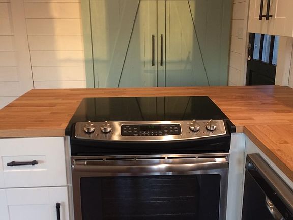 barndoor for laundry nook