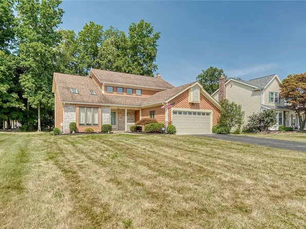 67 Mill Run Dr, Rochester, NY 14626