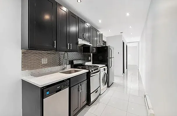 Rented by REAL New York | media 3