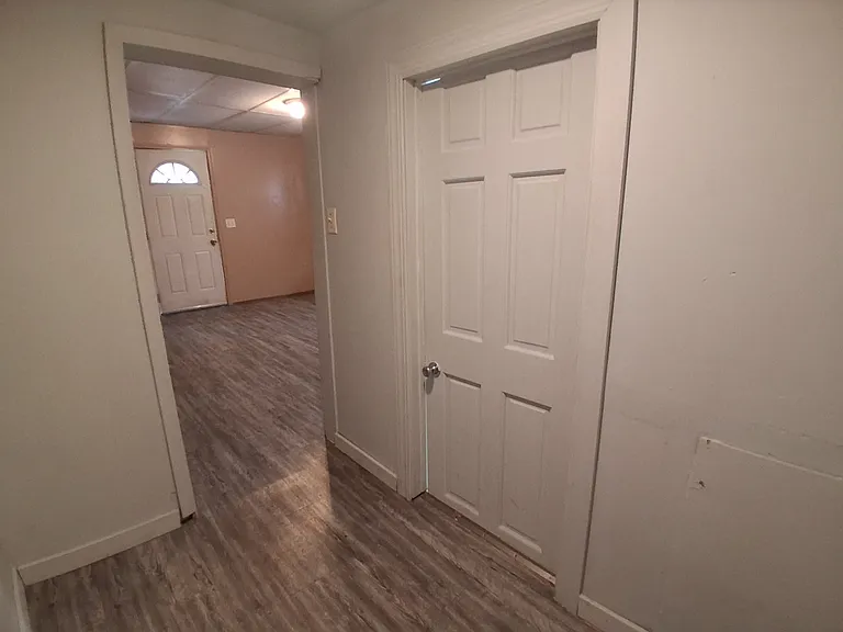 922 Martin St — Photo 13