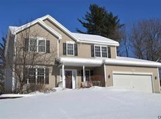 6950 Suzanne Ct, Schenectady, NY 12303