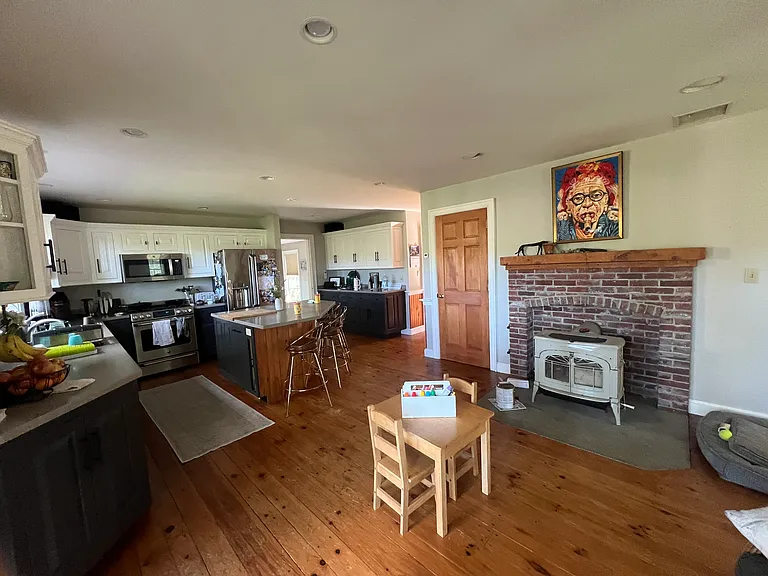 18 Kimberley Cir — Photo 10