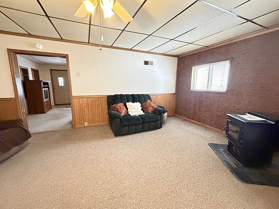 3rd image of 206 2nd Street