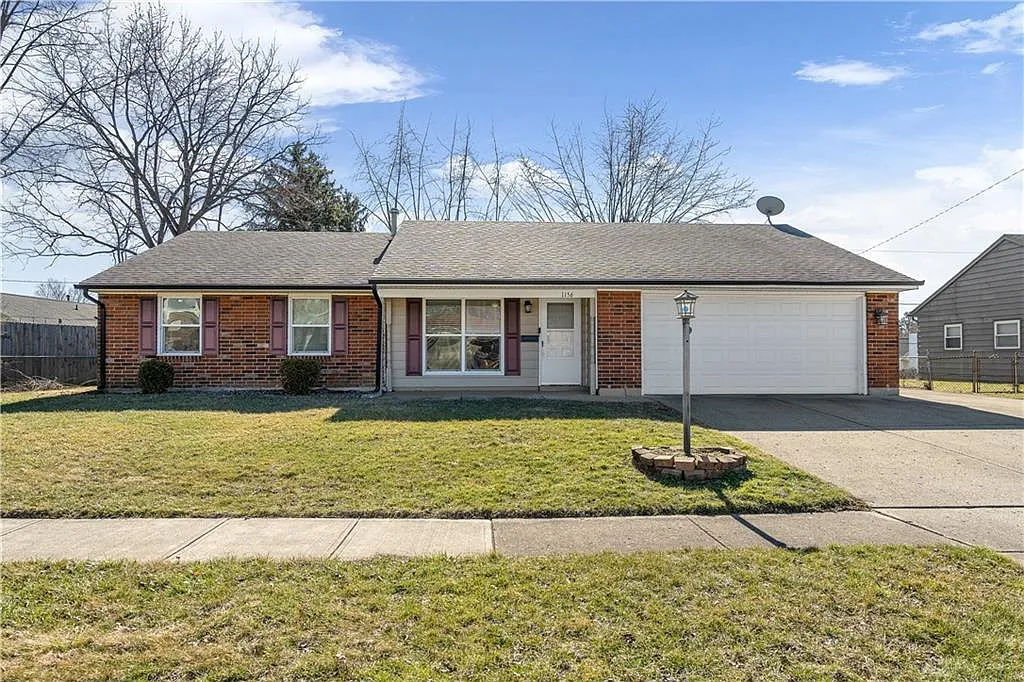 1156 Londonderry Dr photo 1