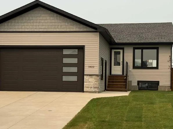 3422 E Victory Way, Olds, AB T4H 0E4