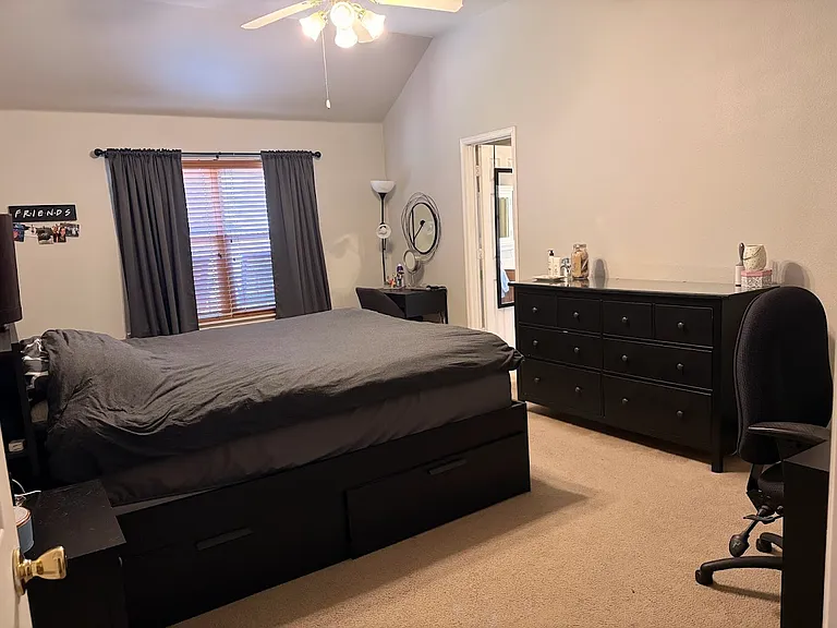 Big size master bedroom