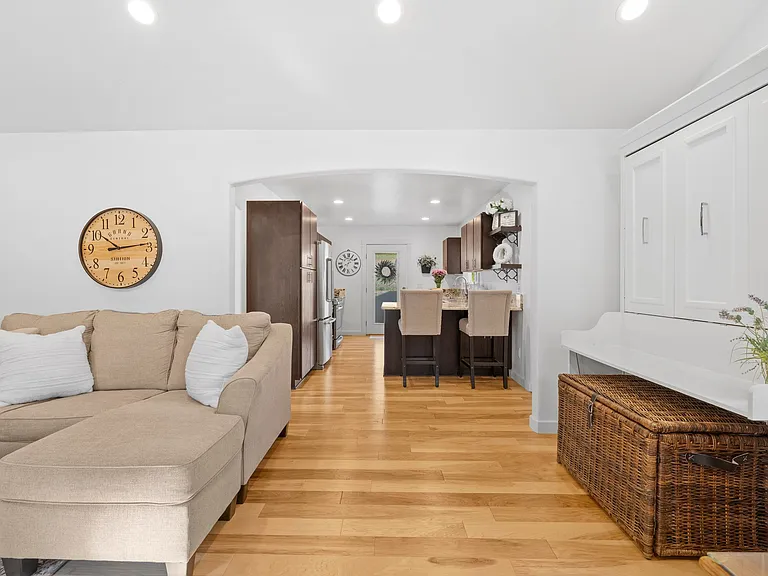 740 Sterling St — Photo 5