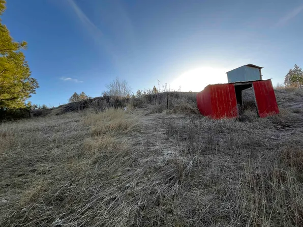 218 N Cliff Ct, Rockford, WA 99030