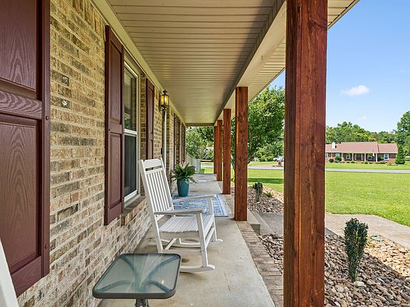 5th image of 500 Ridgeview Dr