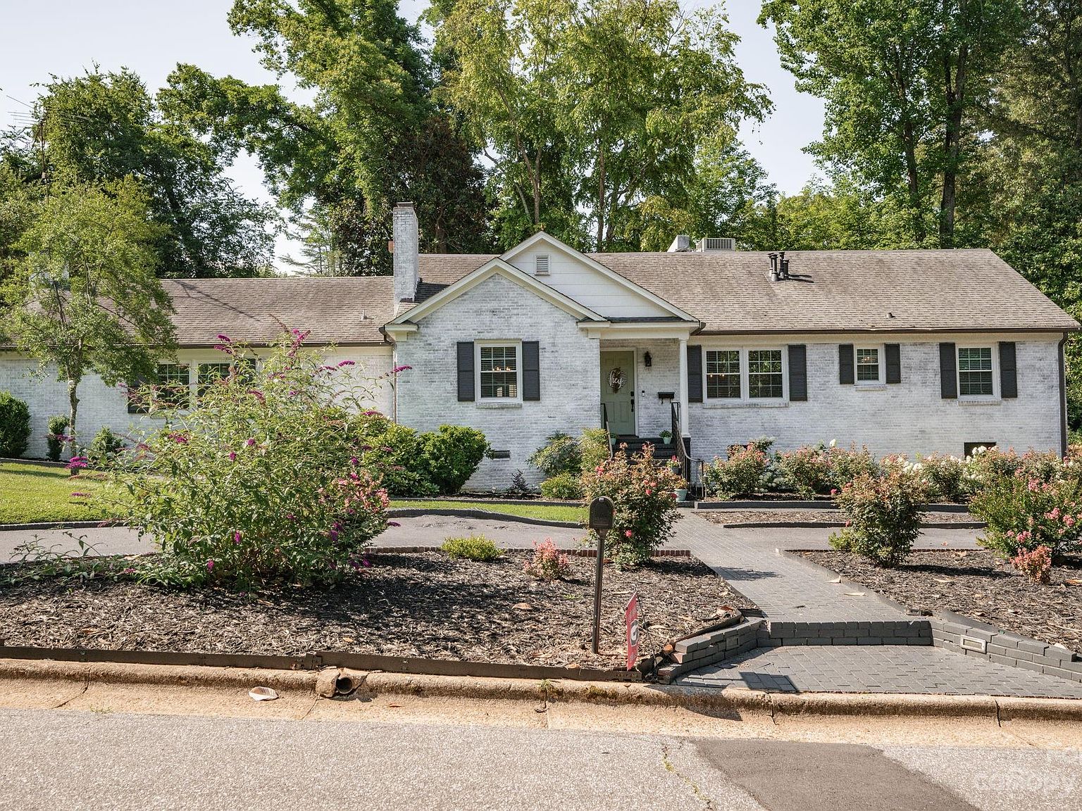 631 W 9th St, Newton, NC 28658 Zillow
