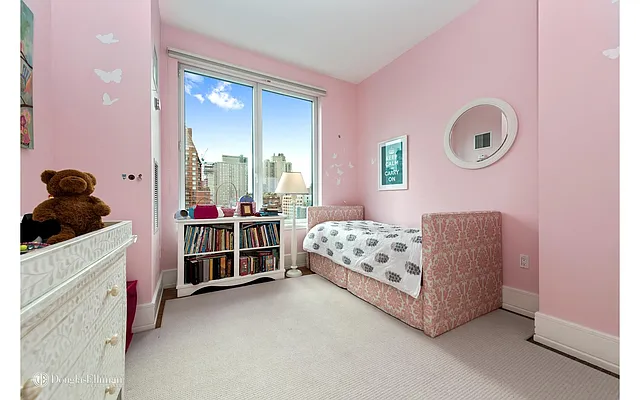 Rented by Douglas Elliman | media 14