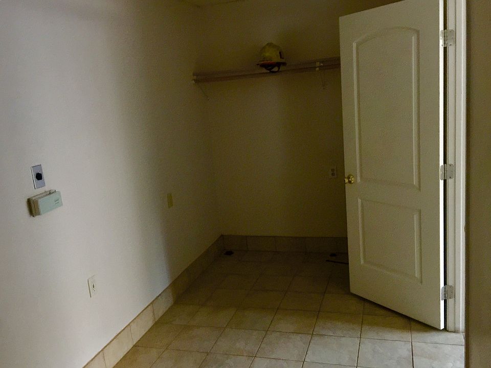 2nd image of 1511 Echo Park Ave APT A