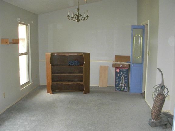 2nd image of 4413 Eastpointe Dr