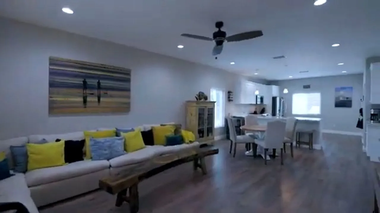 3 bed, 1350 sqft, $3,200 — Photo 3
