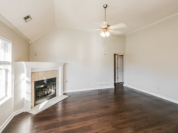4th image of 4191 Carroll Dr W