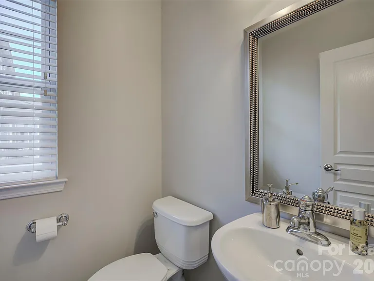 629 6th Baxter Xing — Photo 22
