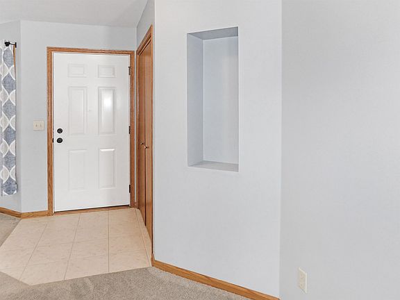 4th image of 6550 Deer Isle Dr