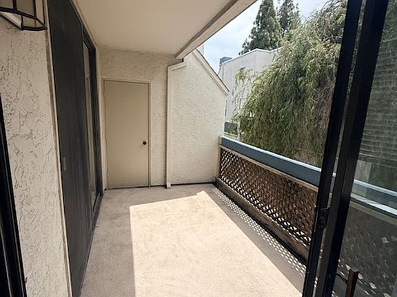 5th image of 2202 River Run Dr Unit 10