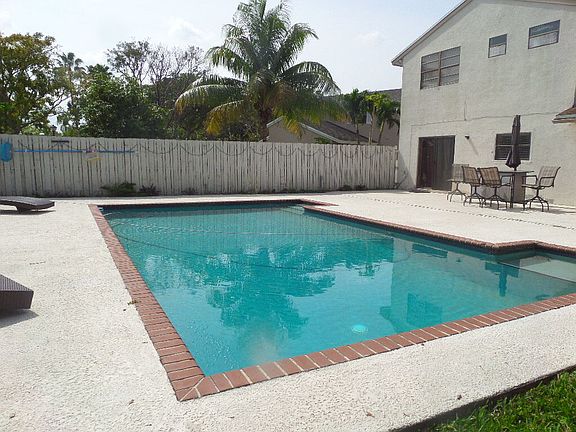 3rd image of 901 Seabrook Ave