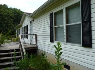 685 Schmidt Rd, Rossville, GA 30741