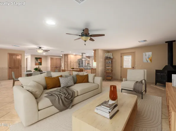 6329 E VOLTAIRE Avenue, Scottsdale, AZ 85254