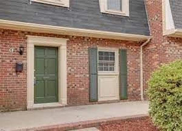 1st image of 395 Circuit Ln Unit E