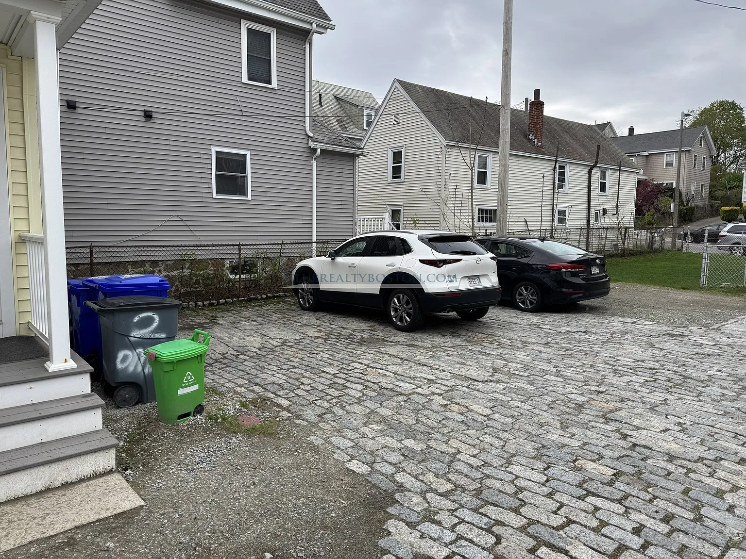 2 Oneil Pl — Photo 2