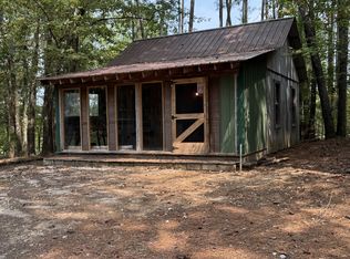 683 Lick Creek Rd, Big Sandy, TN 38221