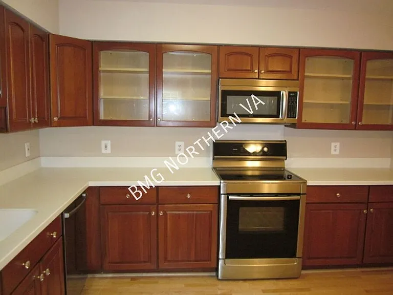 1160 Wimbledon Dr — Photo 9